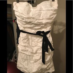 White Strapless Express Dreas